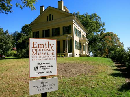 Emily-Dickinson-Museum-Amherst-MA